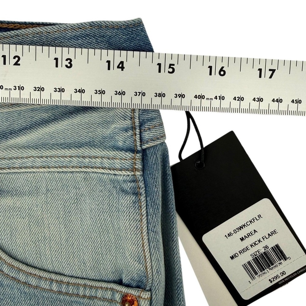 RE/DONE Marea Mid Rise Kick Flare Jeans Light Wash Blue Size 26 (28.5")NEW $298 - Picture 6 of 7